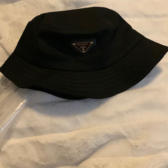 Black Prada bucket hat - Picture 1 of 5